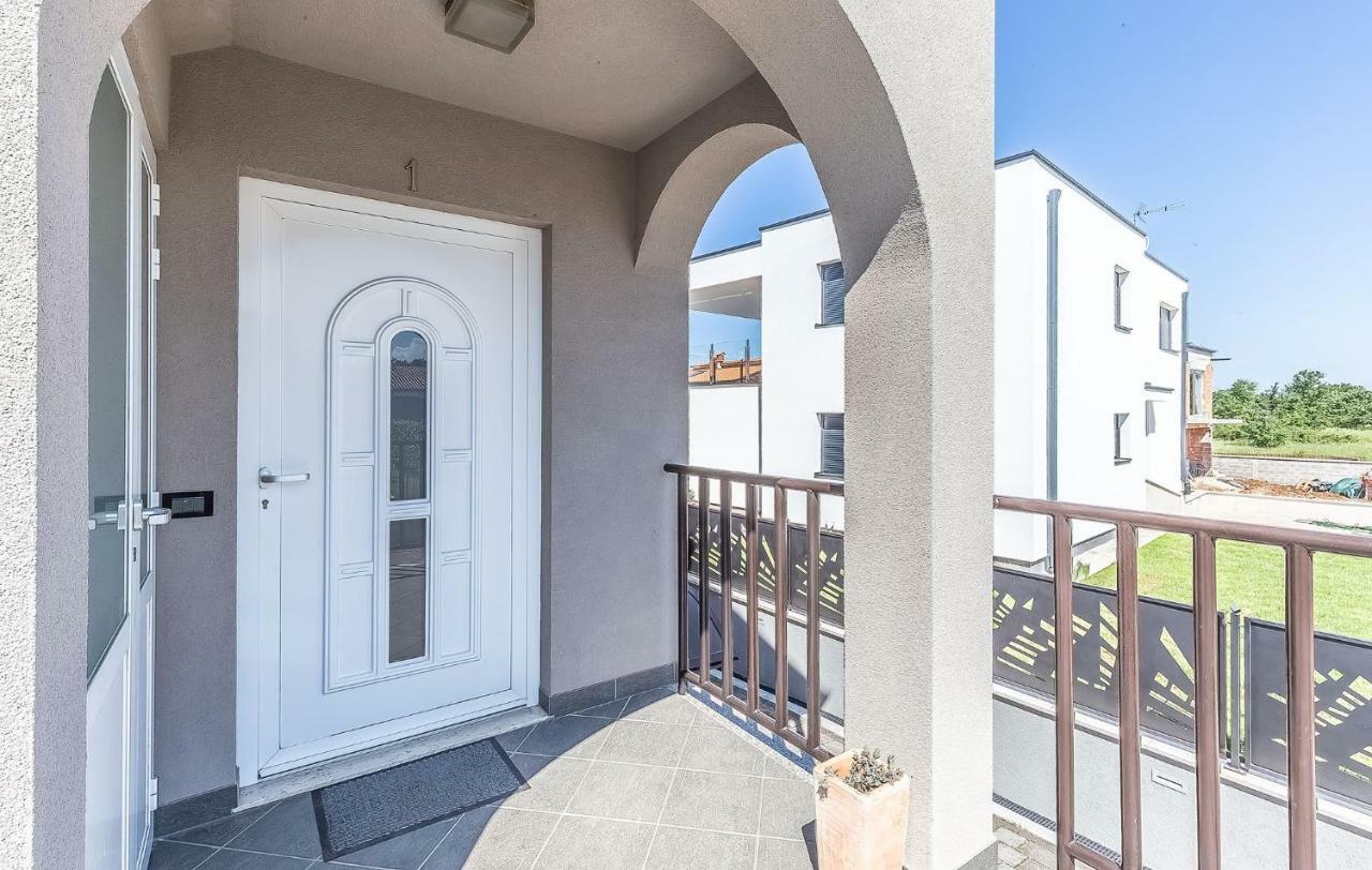 Toni & Julija Apartman Poreč Kültér fotó